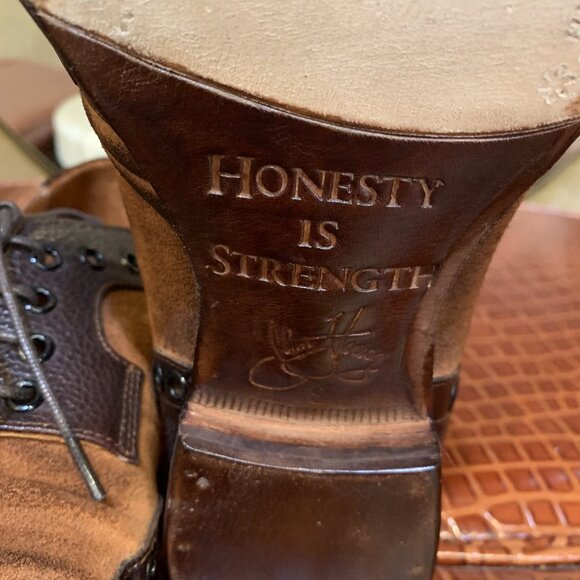 JOHN FLUEVOG VIRTUE "POUND" - BROWN - MENS 8 or WOMENS 10 - Picture 5 of 6